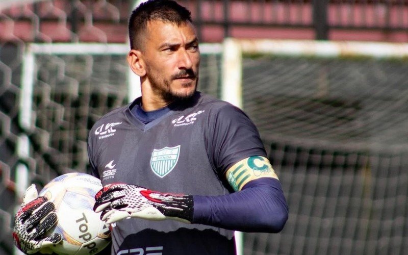 Rodrigo Mamá foi eleito o melhor goleiro do Gauchão 2024 | abc+