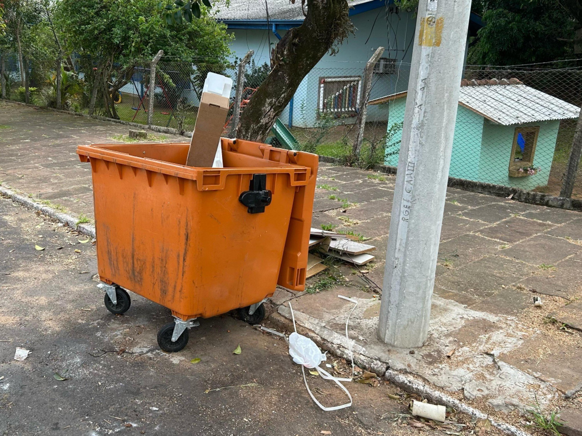 Novo contrato de coleta de lixo em Novo Hamburgo prevê mais caminhões e videomonitoramento