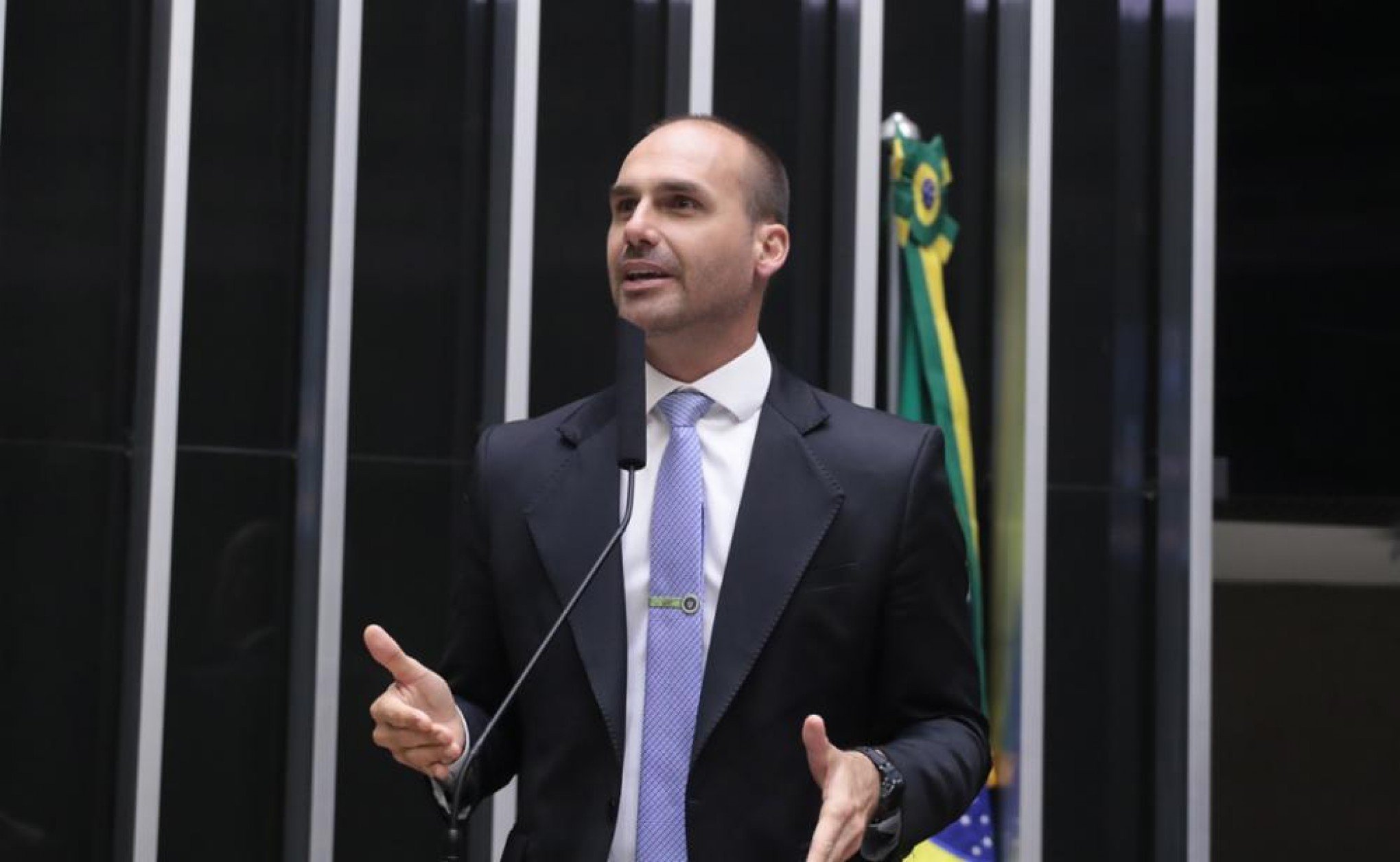 Eduardo Bolsonaro: Saiba o que ocorre quando um deputado se licencia do mandato