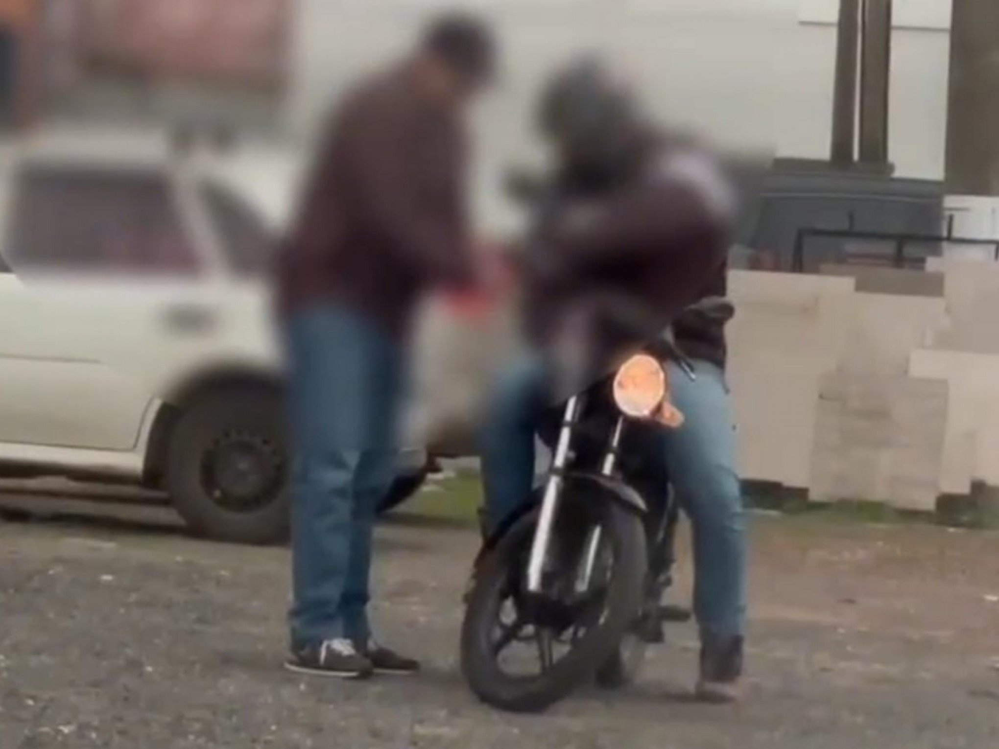 Policiais se passam por usuários de drogas para fazer flagrantes da ação de casal preso no Vale do Sinos