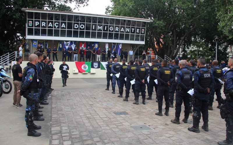 Formatura do Curso de Patrulhamento Tático com Motos da Guarda Municipal de Novo Hamburgo