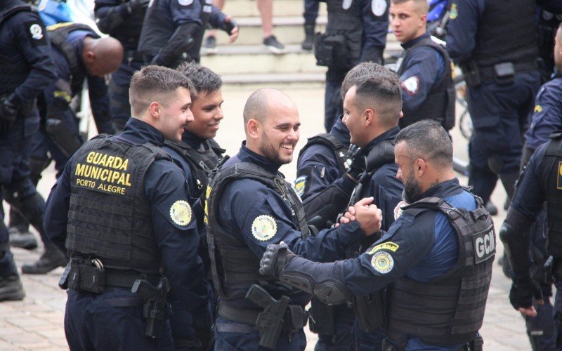 Formatura do Curso de Patrulhamento Tático com Motos da Guarda Municipal de Novo Hamburgo