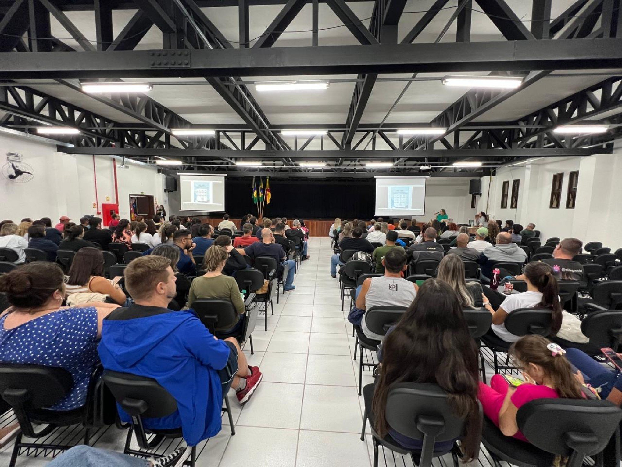 Prefeitura de Gramado propõe 7% de reajuste salarial aos servidores municipais