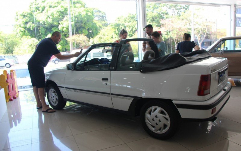 Evento de carros antigos da Chevrolet na Sinoscar