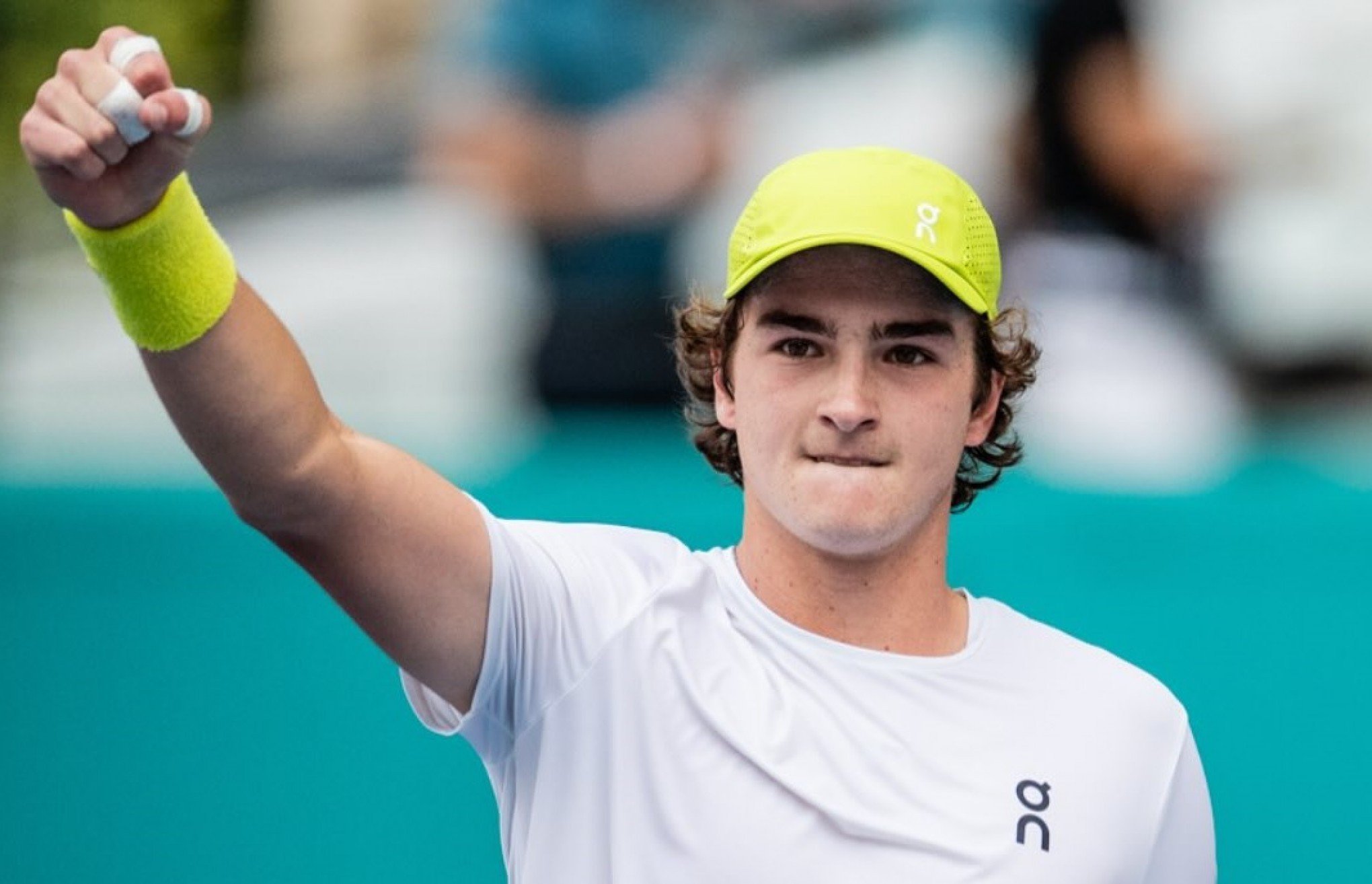 João Fonseca se vinga de francês e avança no Miami Open