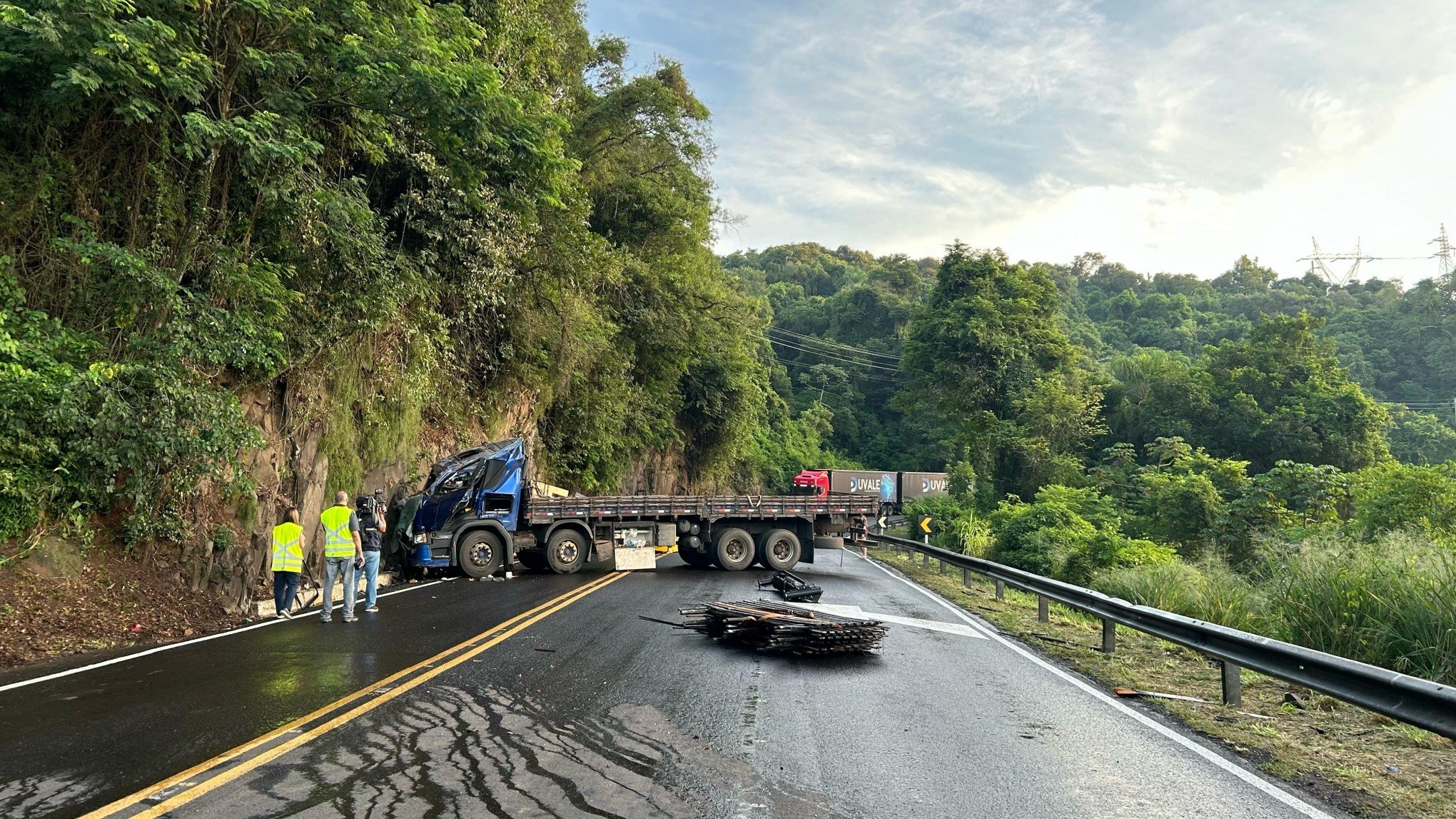 BR-116: Trecho do Vale do Sinos é liberado após mais de 3 horas de bloqueio total