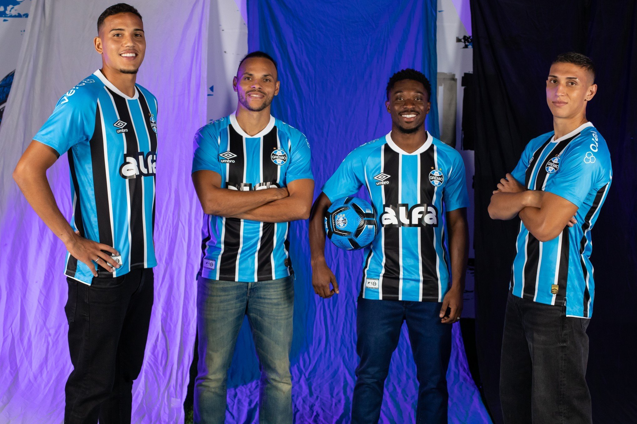 Grêmio lança fardamento para a temporada 2025
