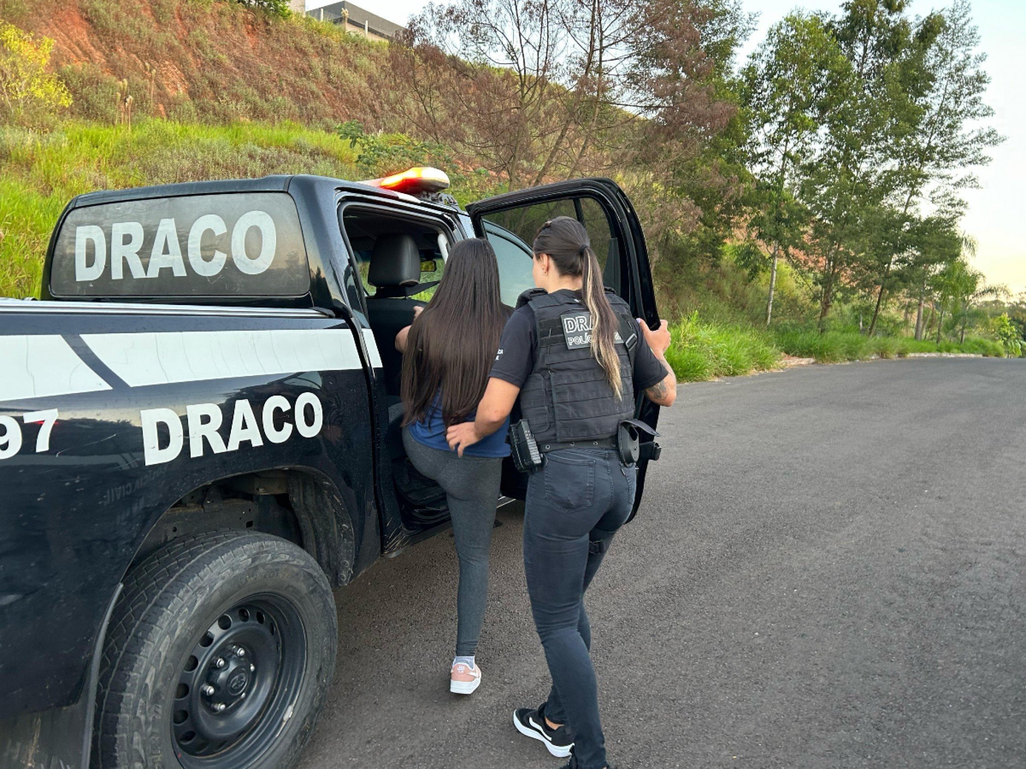 Defesa diz que provará inocência: "Não há um elemento sequer capaz de comprovar que minha cliente comandava tele-entrega de drogas"