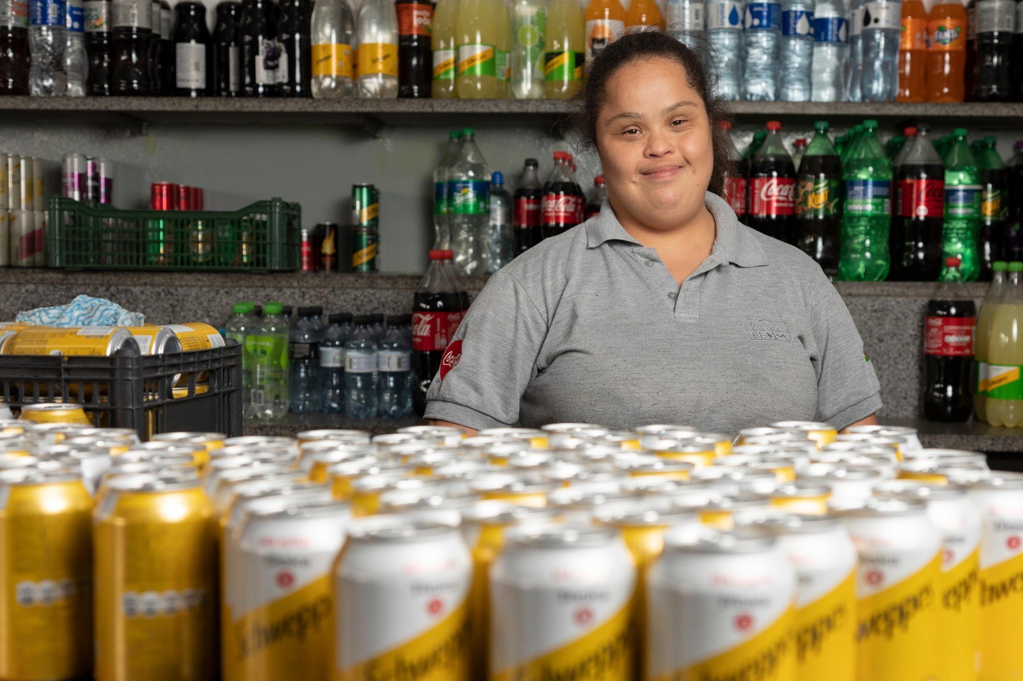 EMPREGO: Coca-Cola FEMSA Brasil tem vagas abertas para pessoas com deficiências
