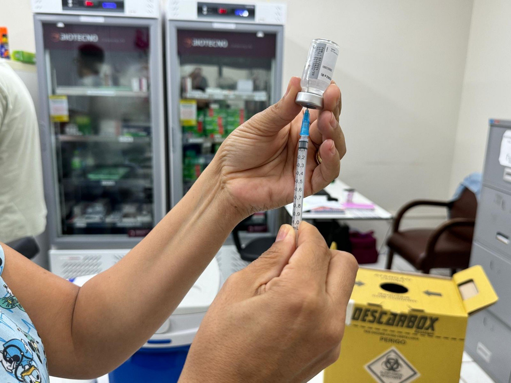 Vacina da gripe dá reação? Veja quais efeitos colaterais são reais e por que acontecem, segundo o Ministério da Saúde