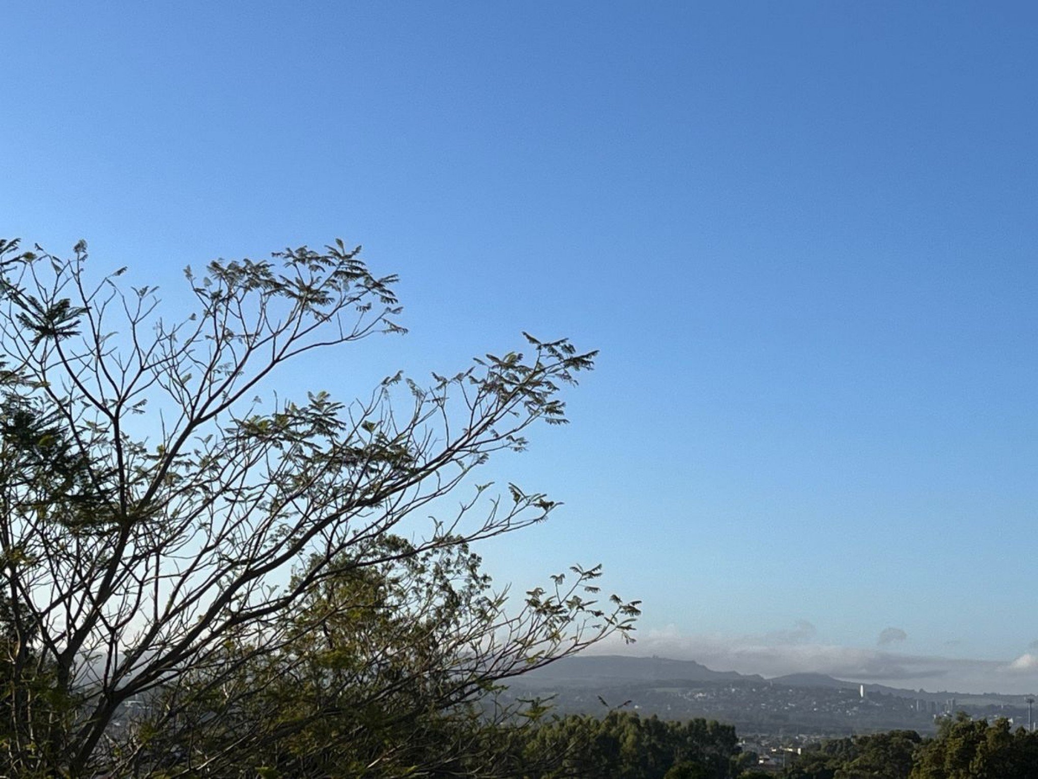 PREVISÃO DO TEMPO: Segunda quinzena de maio ainda será de temperaturas altas no RS?