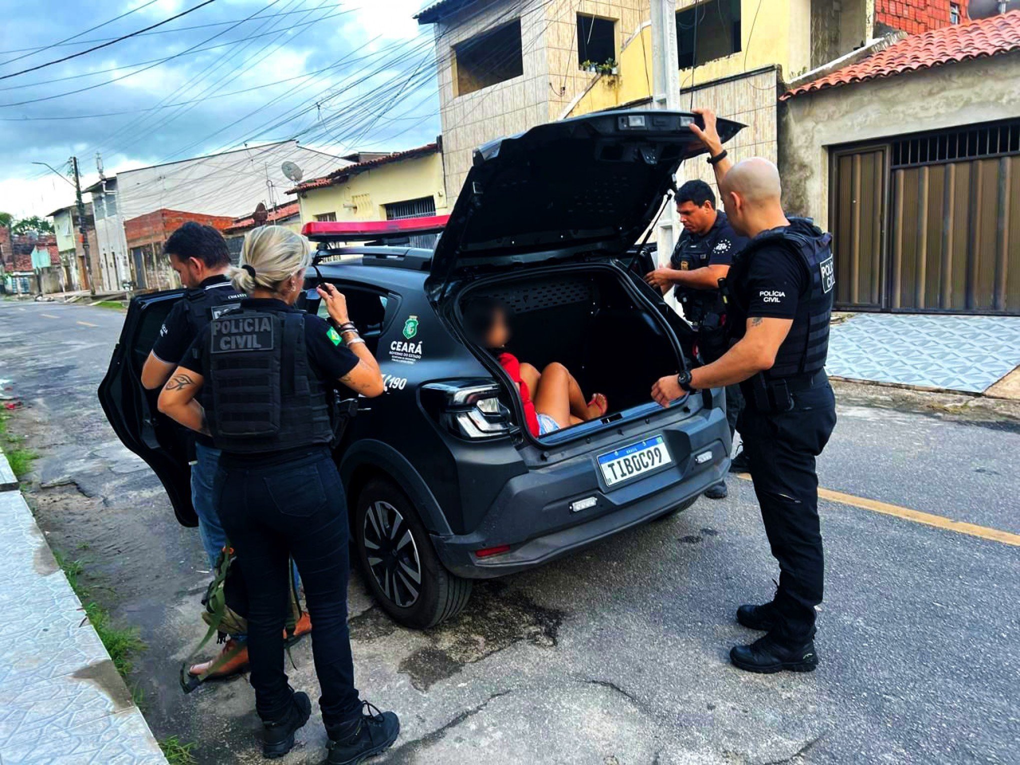 Fizeram 30 vítimas em Canoas: Polícia Civil leva nove à cadeia por estelionato