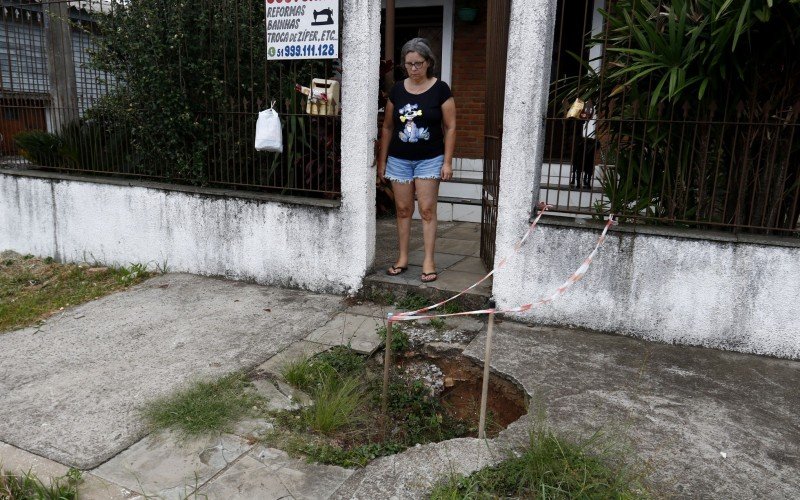 Iraci lamenta a situação do buraco aberto desde julho de 2024