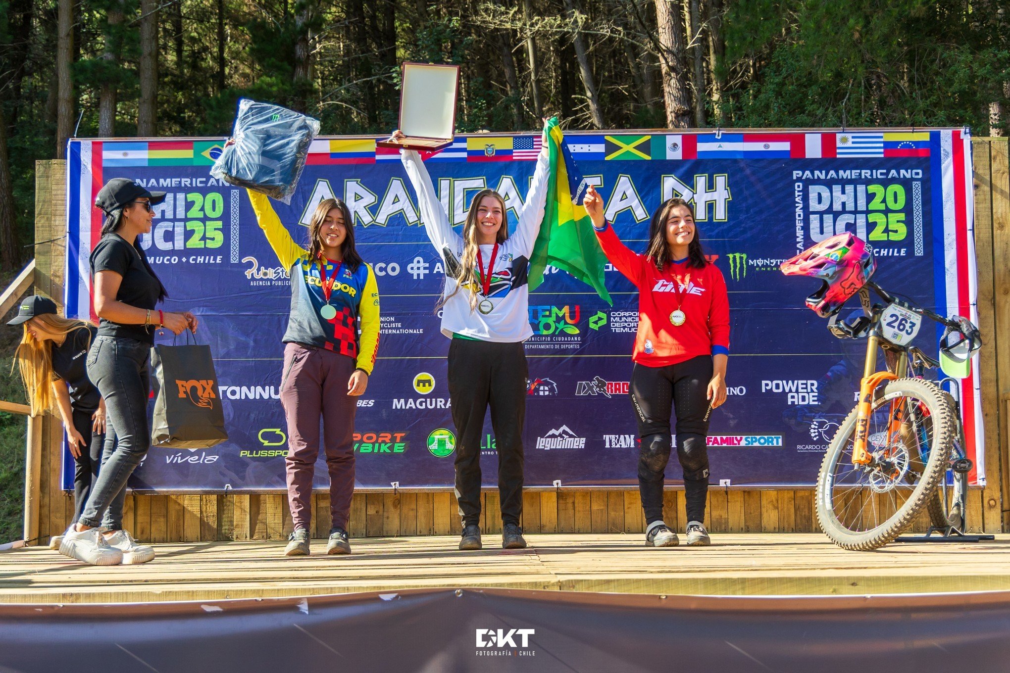 Larissa Luz conta os desafios para se consagrar tricampeã pan-americana de downhill