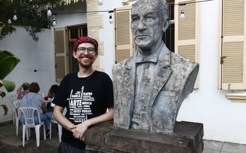 Bruno Flores é o diretor do Laboratório-Escola de Arte Popular (LAB), que agora funciona na Casa Wittrock 