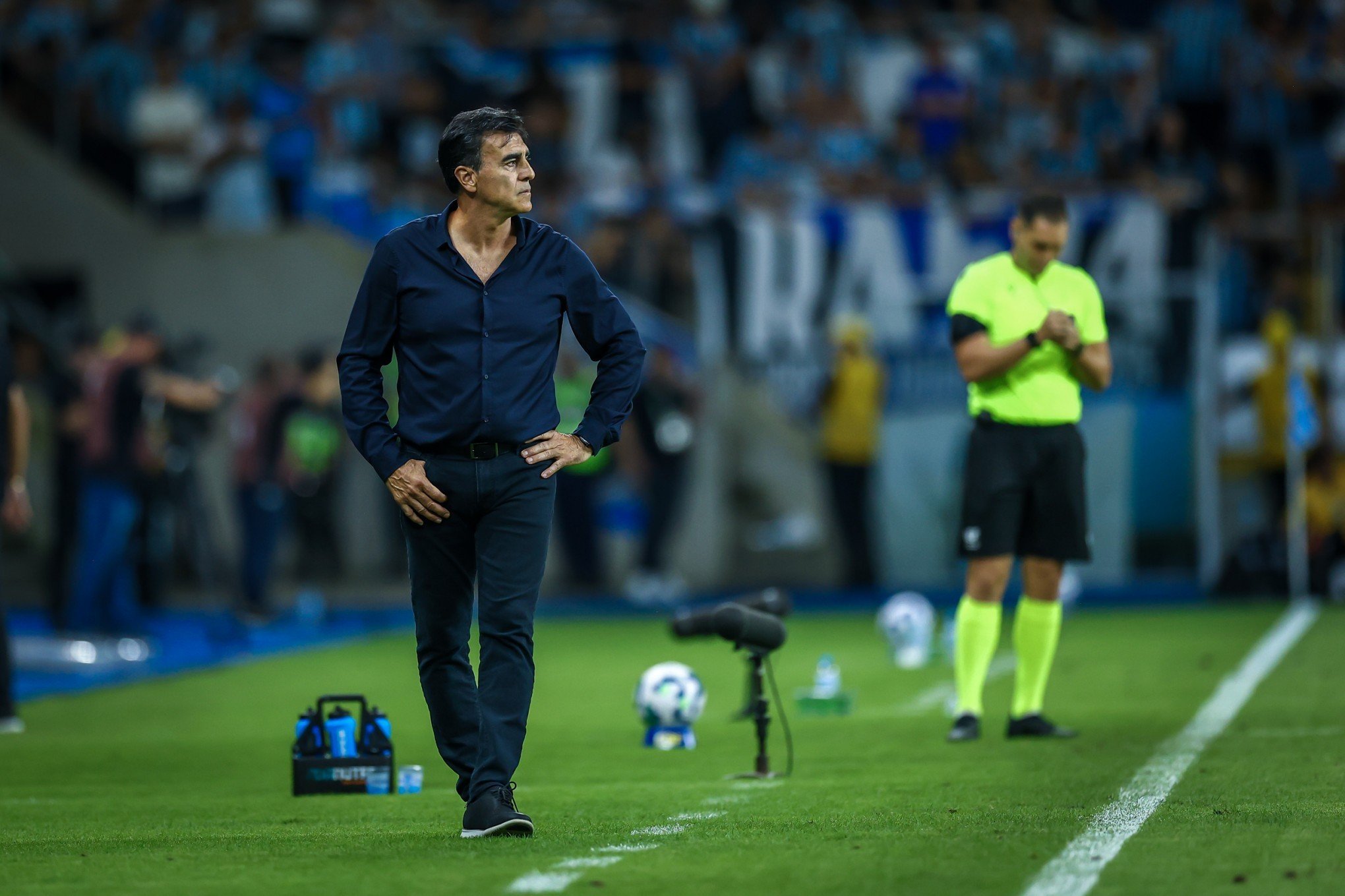 Quinteros admite insatisfação com desempenho do Grêmio e destaca necessidade de evolução