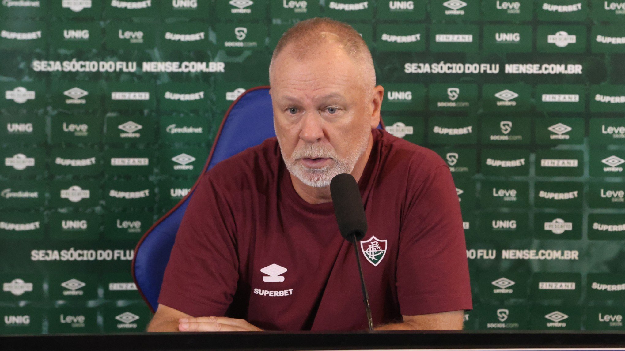 Gaúcho Mano Menezes deixa o Fluminense e é o primeiro técnico demitido no Brasileirão 2025