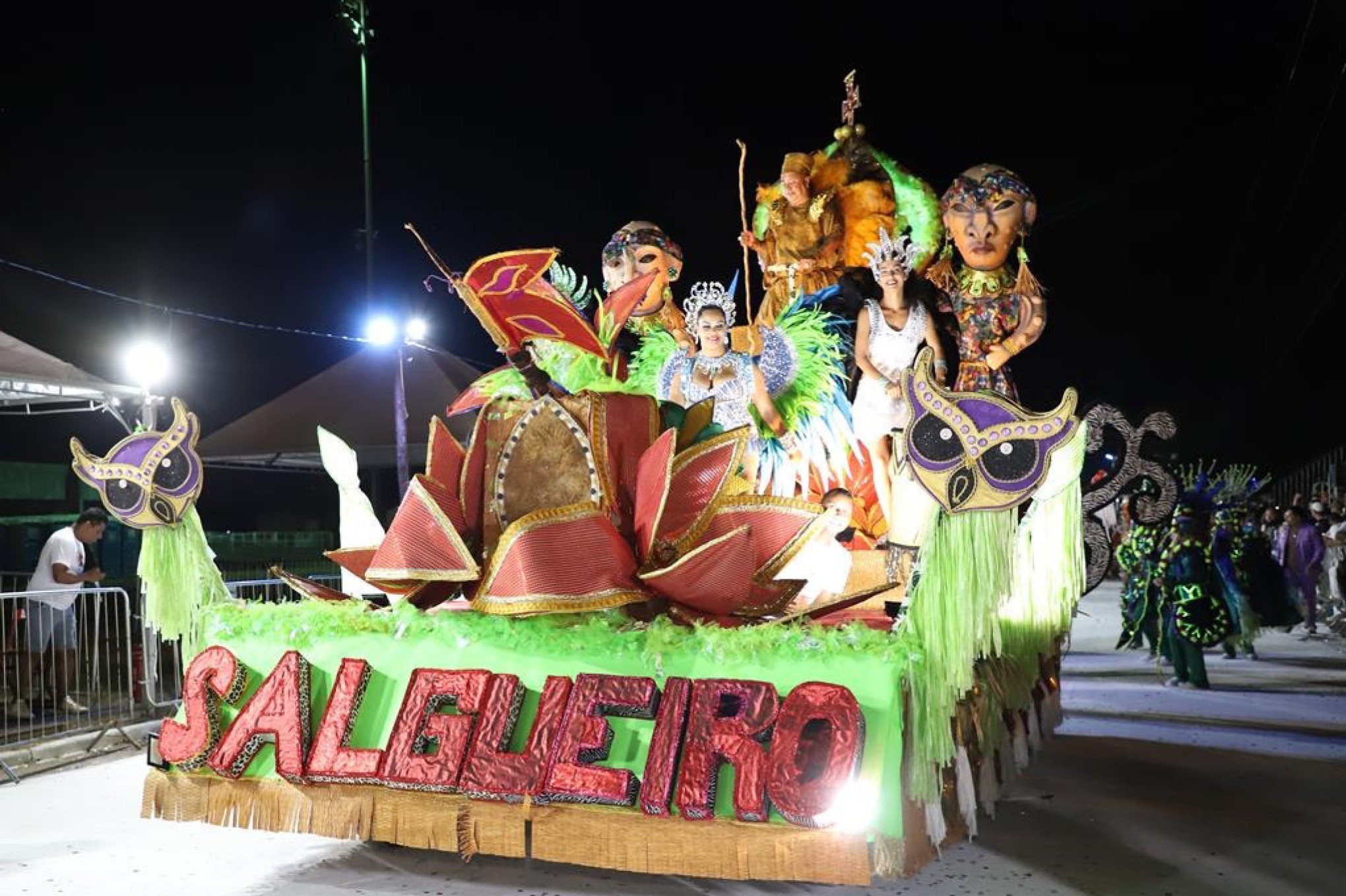 CARNAVAL: Por um décimo, Salgueiro é a escola de samba campeã do desfile de Esteio