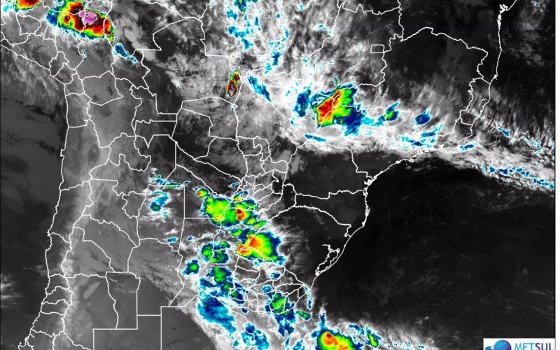 Satélite registra formação da nuvem rolo no final da madrugada desta segunda-feira | abc+