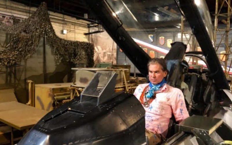 Val Kilmer brilhou em filmes como Batman Eternamente e Top Gun – Ases Indomáveis | abc+
