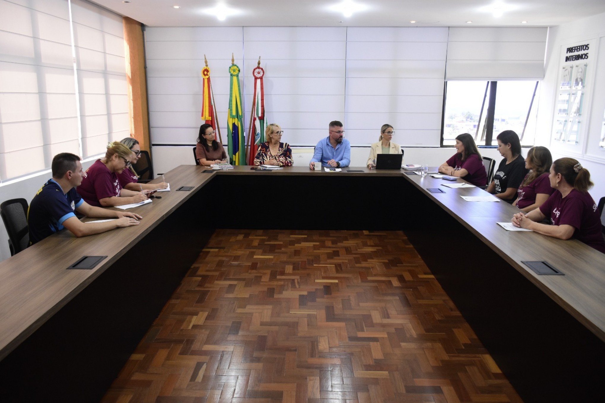 Reunião debate infraestrutura escolar e condições de trabalho em Novo Hamburgo