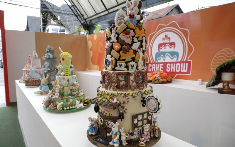 Desafio de mestres confeiteiros é atração da ChocoPáscoa Gramado