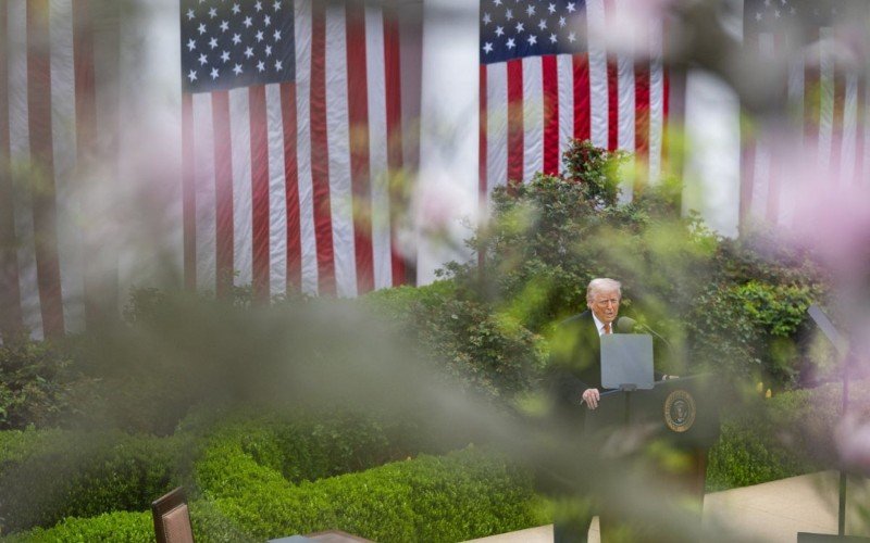 Trump durante anúncio do tarifaço | abc+