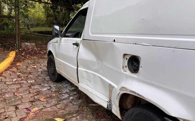 BR-116: Carro rodopia na pista e para atravessado na rodovia após colisão | abc+