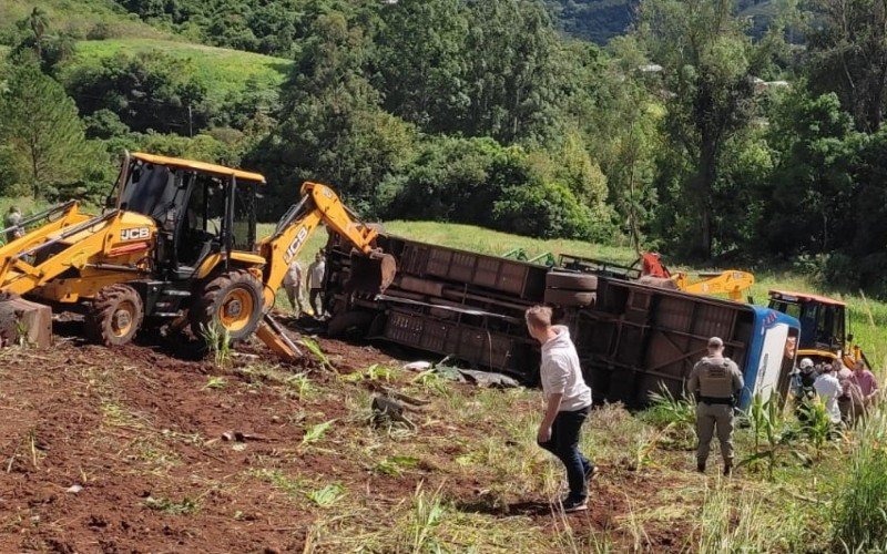 TRAGÉDIA EM IMIGRANTE: O que o laudo da perícia aponta sobre o ônibus da UFSM após acidente com 7 mortes | abc+