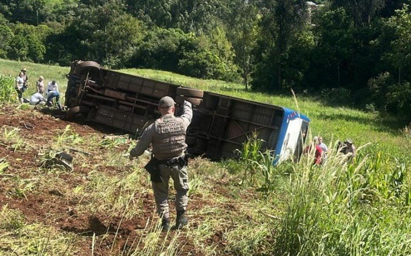Acidente aconteceu por volta das 11h15 desta sexta-feira | abc+