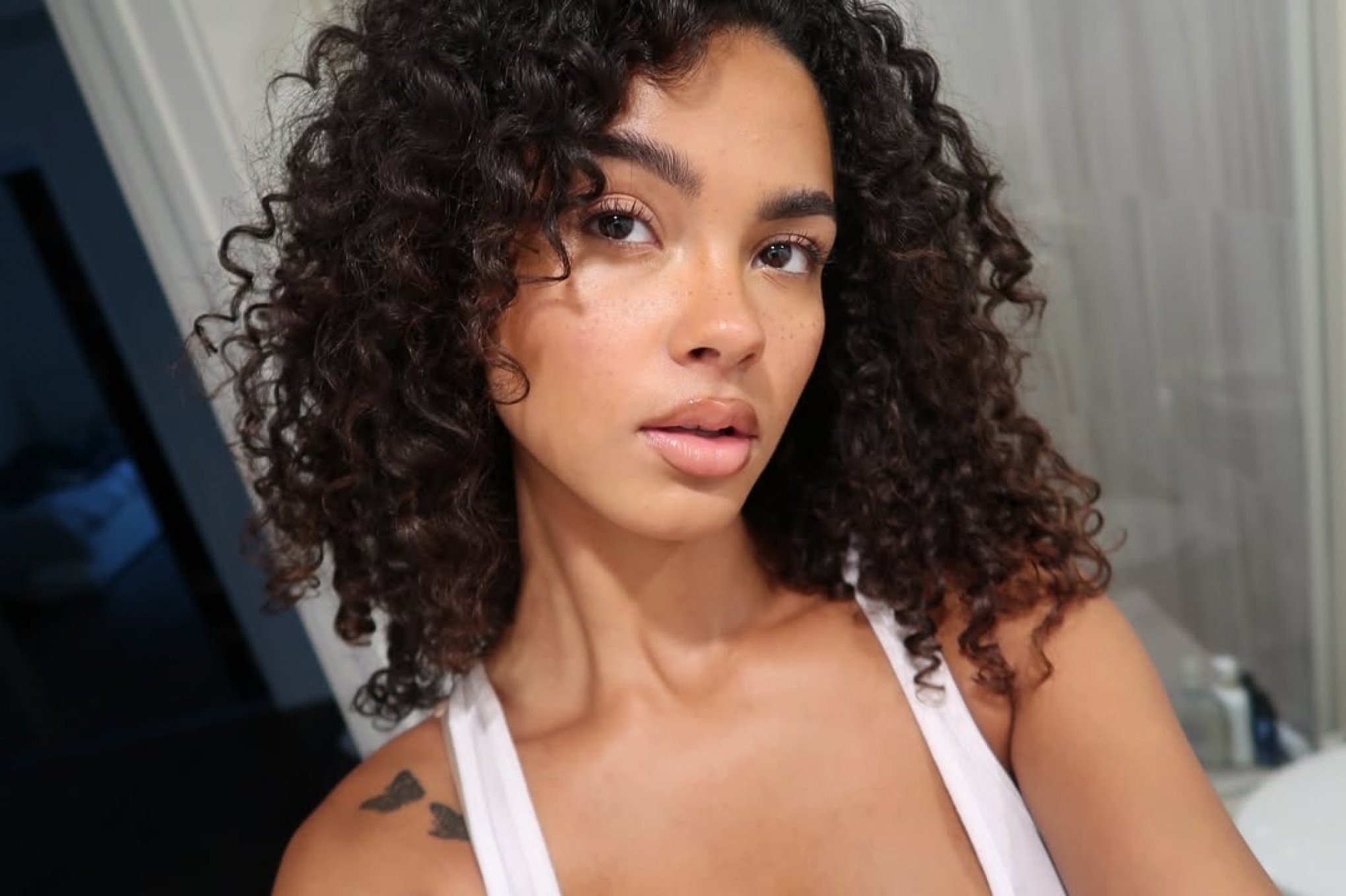 Como cuidar do cabelo cacheado? Estas 4 etapas vão te ajudar