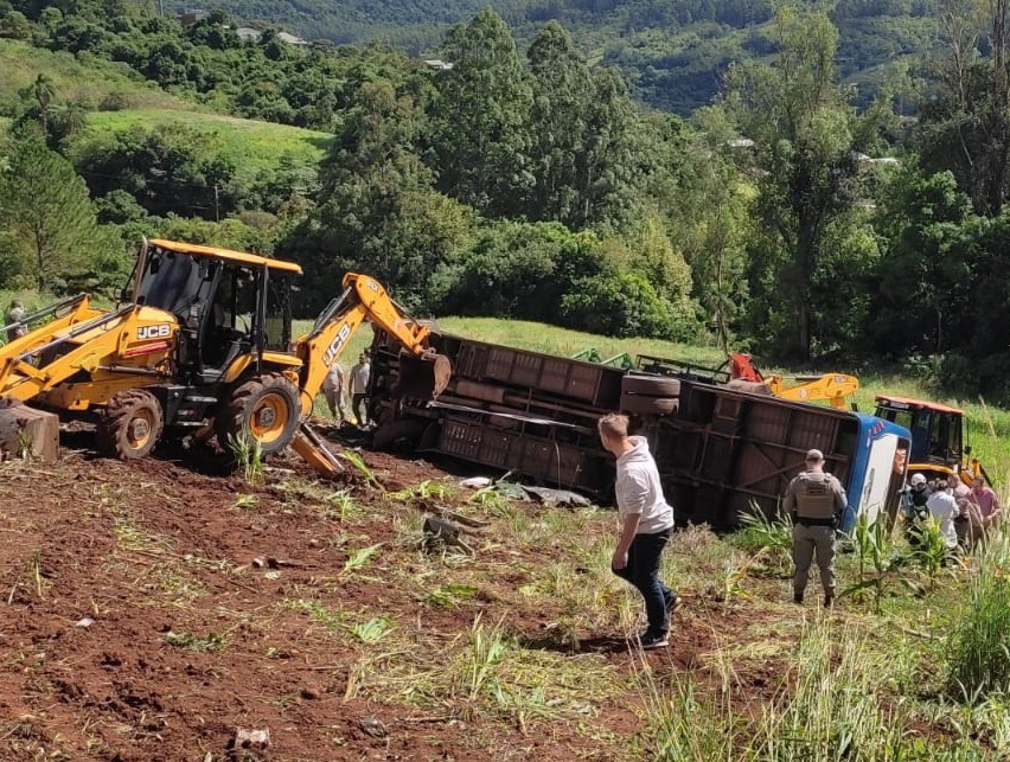 TRAGÉDIA EM IMIGRANTE: O que o laudo da perícia aponta sobre ônibus da UFSM após acidente com 7 mortes