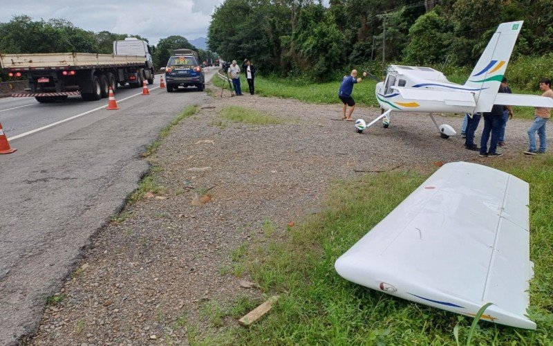 Avião pousa em meio ao trânsito na BR-101 | abc+