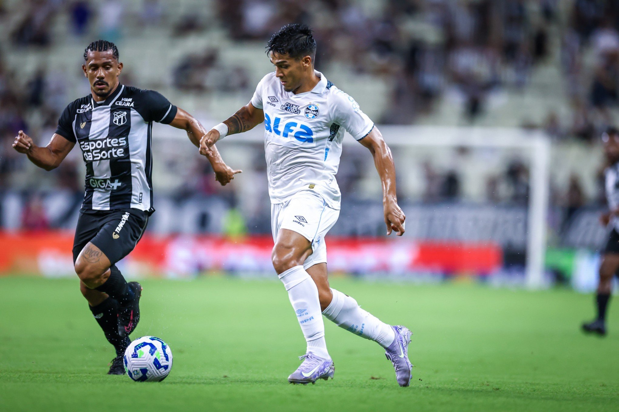 Grêmio perde para o Ceará na Arena Castelão