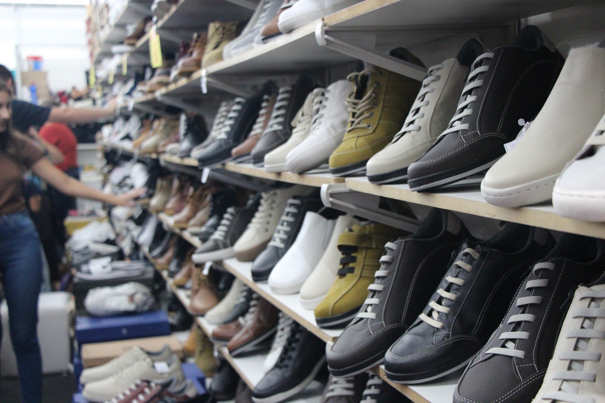 LOUCURA POR SAPATOS: Ingressos, horários e tudo que você precisa saber sobre o evento que começa nesta quinta-feira (2)