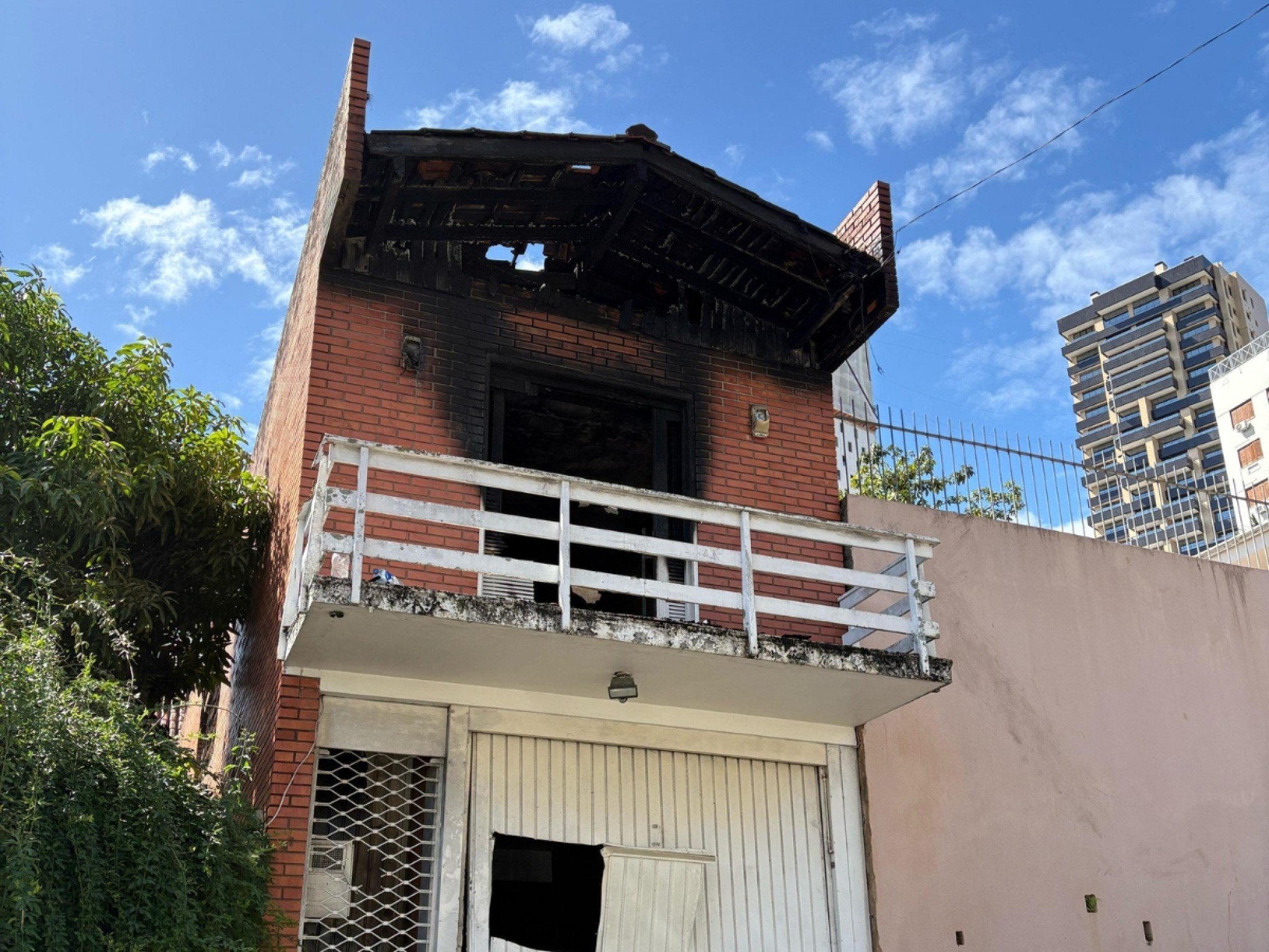 Perícia se junta à investigação do incêndio no Centro de Novo Hamburgo