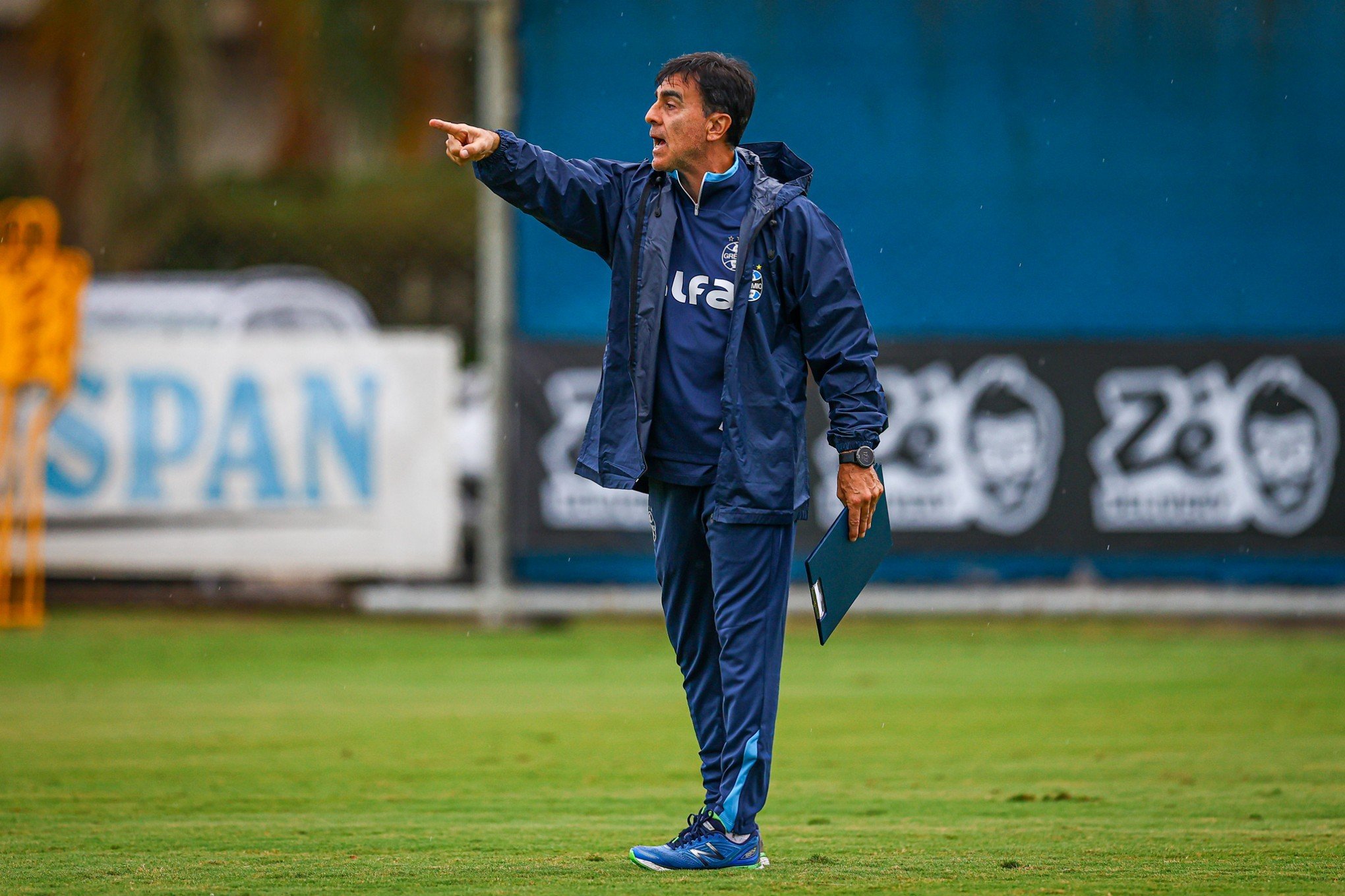 Grêmio enfrenta o Atlético Grau pela Sul-Americana com Quinteros contestado