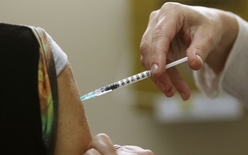 Dia D da vacinação contra a gripe é neste sábado (17) em 20 unidades de saúde