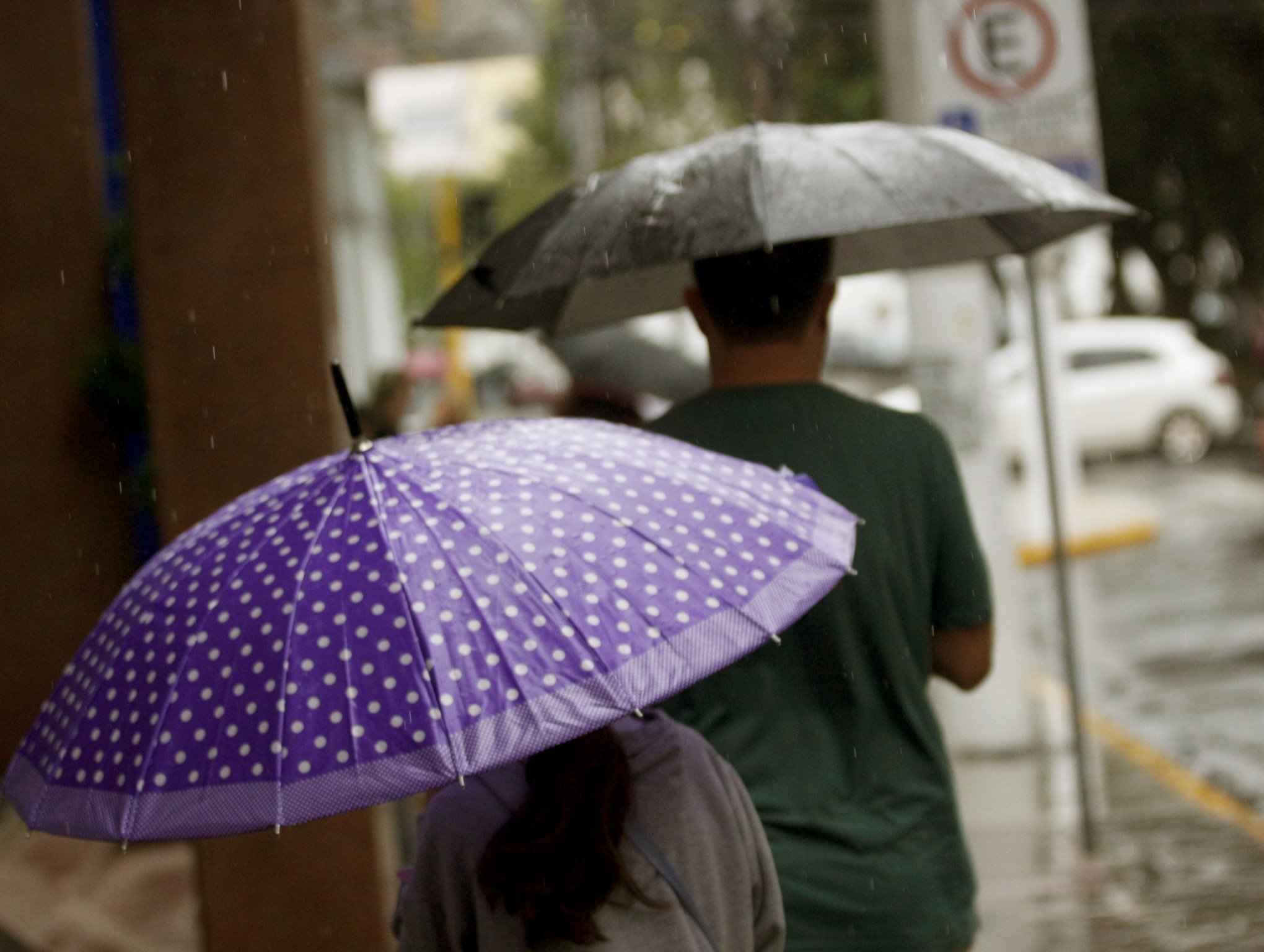 FRENTE FRIA: Pode chover no feriado? Saiba quando começa o novo episódio de chuva no RS