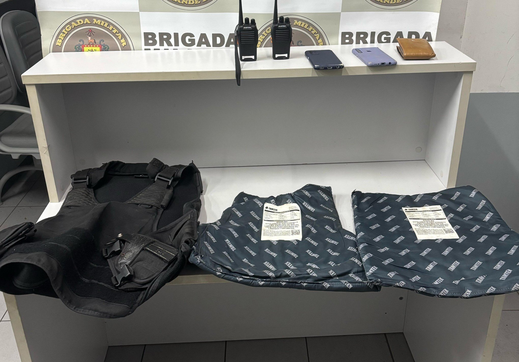 Tiros, perseguição, prisões e fuga: trio causa pânico em Santa Maria do Herval