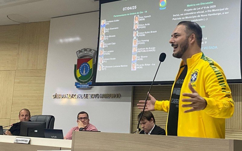 Para tentar ampliar a margem de votos a favor do projeto de lei, Souto partiu para a articulação. | abc+