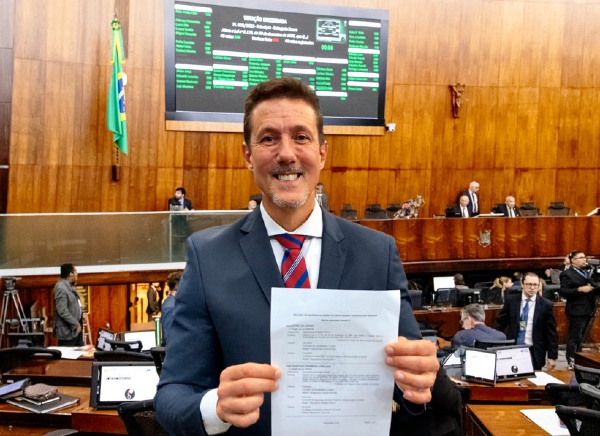Aprovado projeto de ressarcimento do IPVA em caso de perda total por desastre natural