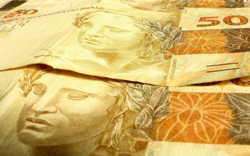 FRAUDE NO INSS: Veja o calendário de pagamento do ressarcimento a vítimas de descontos indevidos | abc+