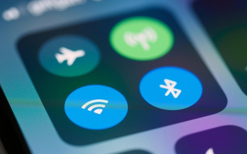 Ao sair de casa, você lembra de desligar o Wi-Fi do celular? | abc+