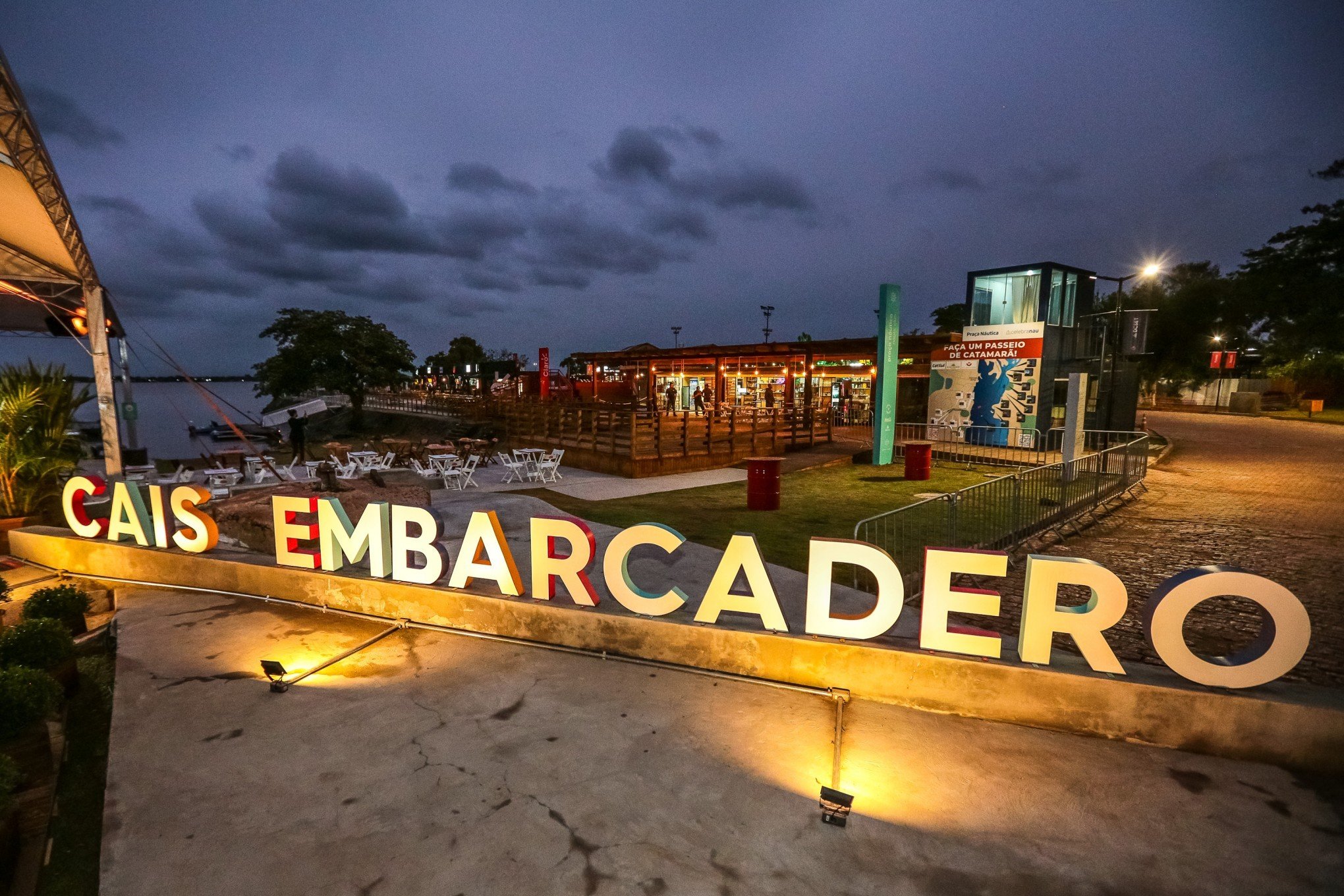 Mudam regras de acesso com comida e bebida ao Cais Embarcadero