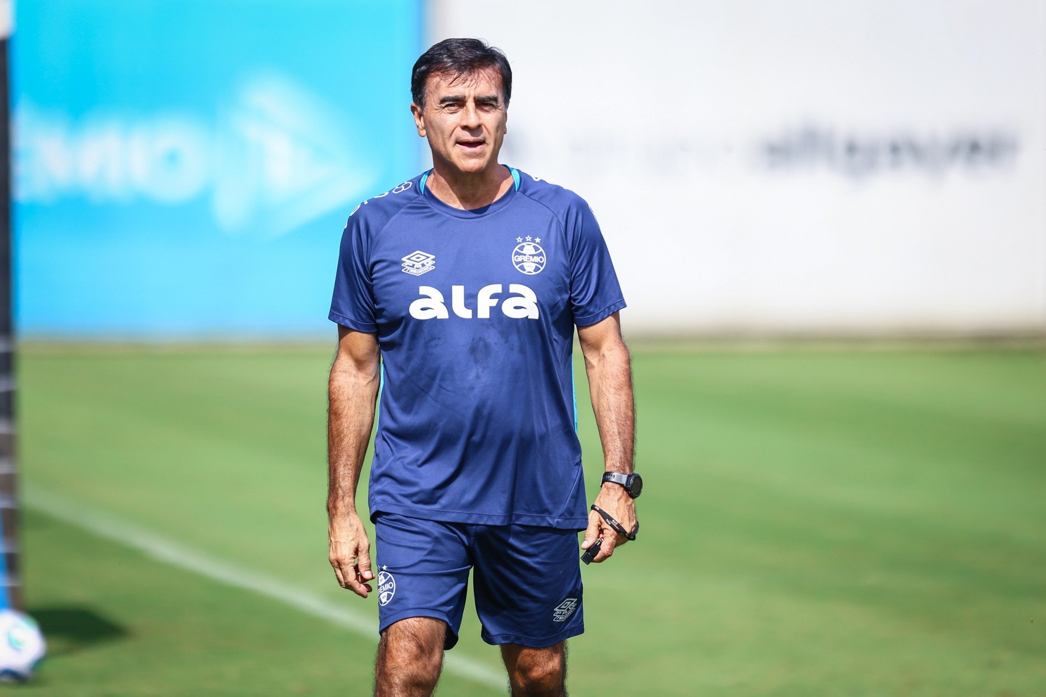 Saiba quem transmite o jogo do Grêmio contra o Flamengo