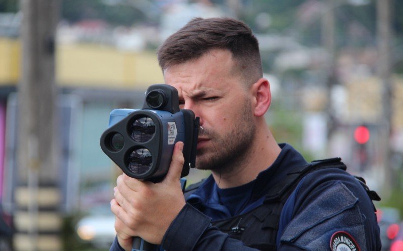 Guarda Municipal atua com radar móvel em Novo Hamburgo | abc+