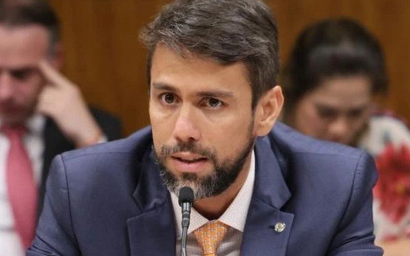 Governo confirma Pedro Lucas como novo ministro das Comunicações | abc+