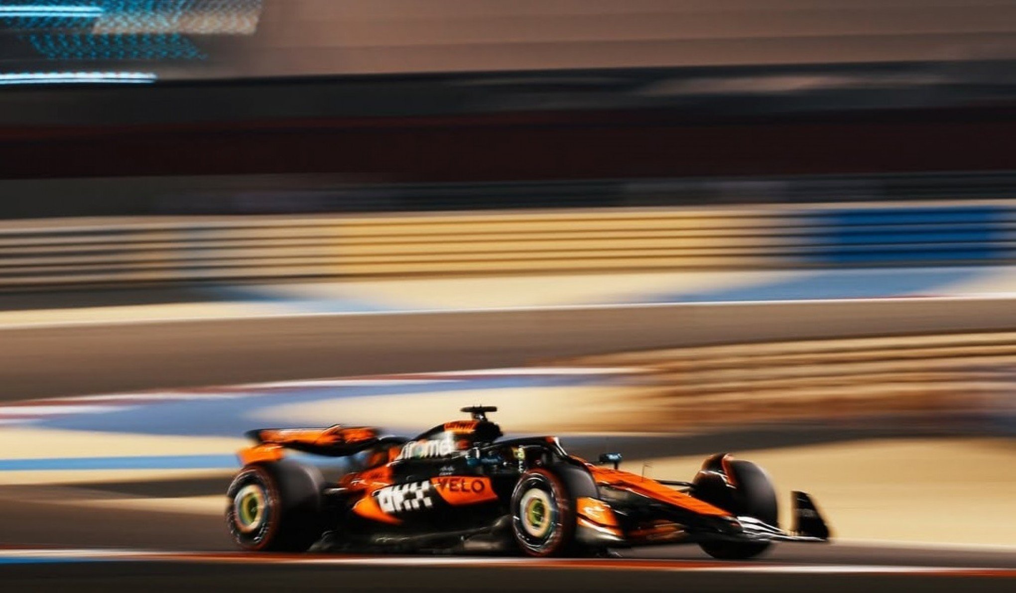 McLaren domina e Bortoleto é o 13º no 2º treino livre do GP do Bahrein de F-1