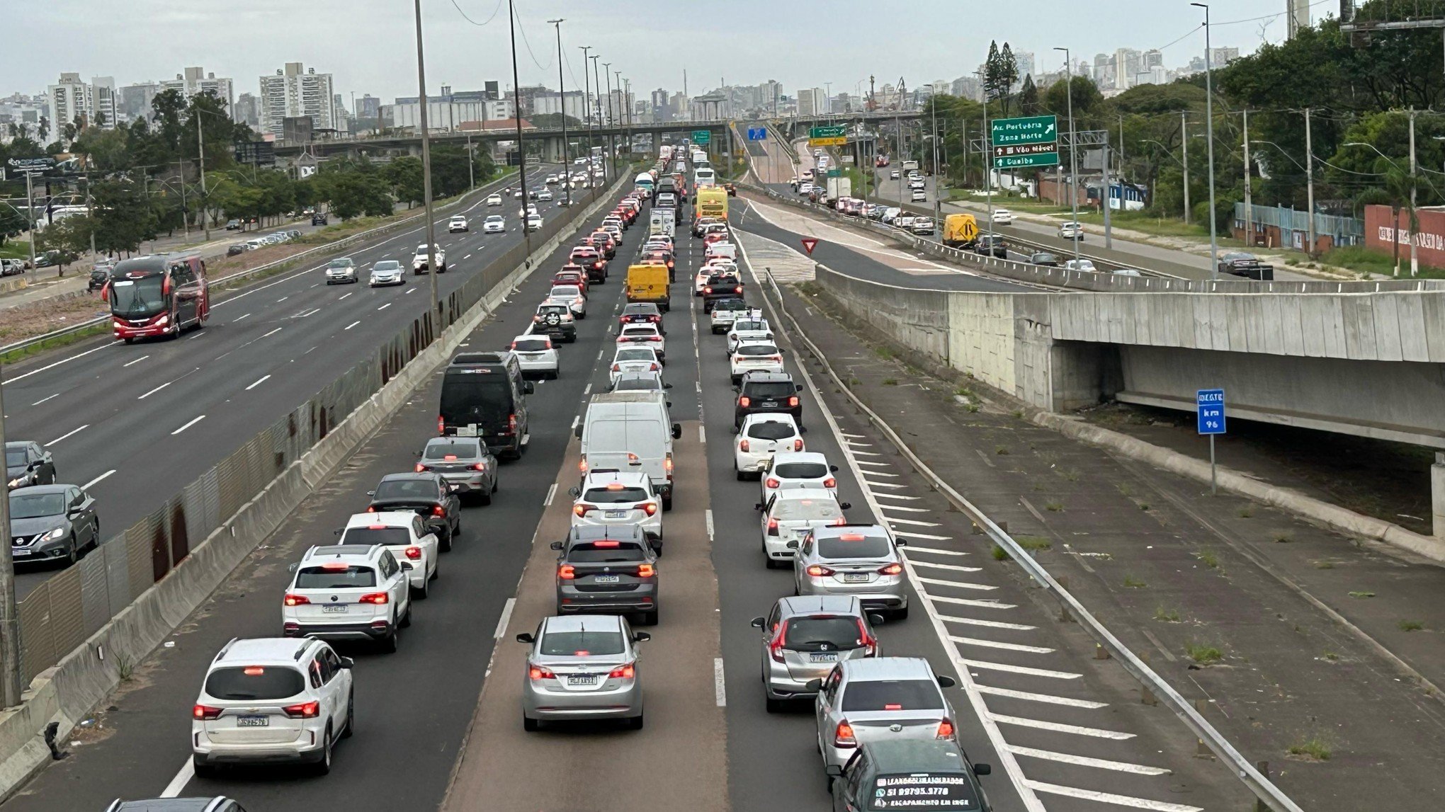 SOUTH SUMMIT: Motorista vai encontrar congestionamento para chegar ao Cais Mauá nesta sexta-feira